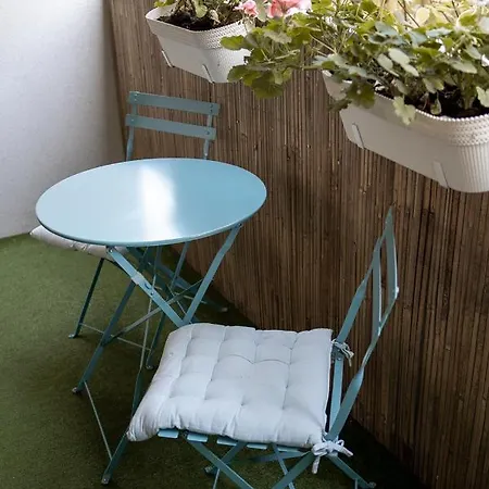 Brick House - Zoska Apartment *